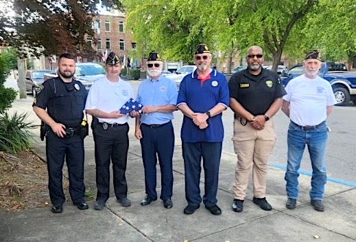 American Legion donates flag to the Middlesboro Police Dept ...