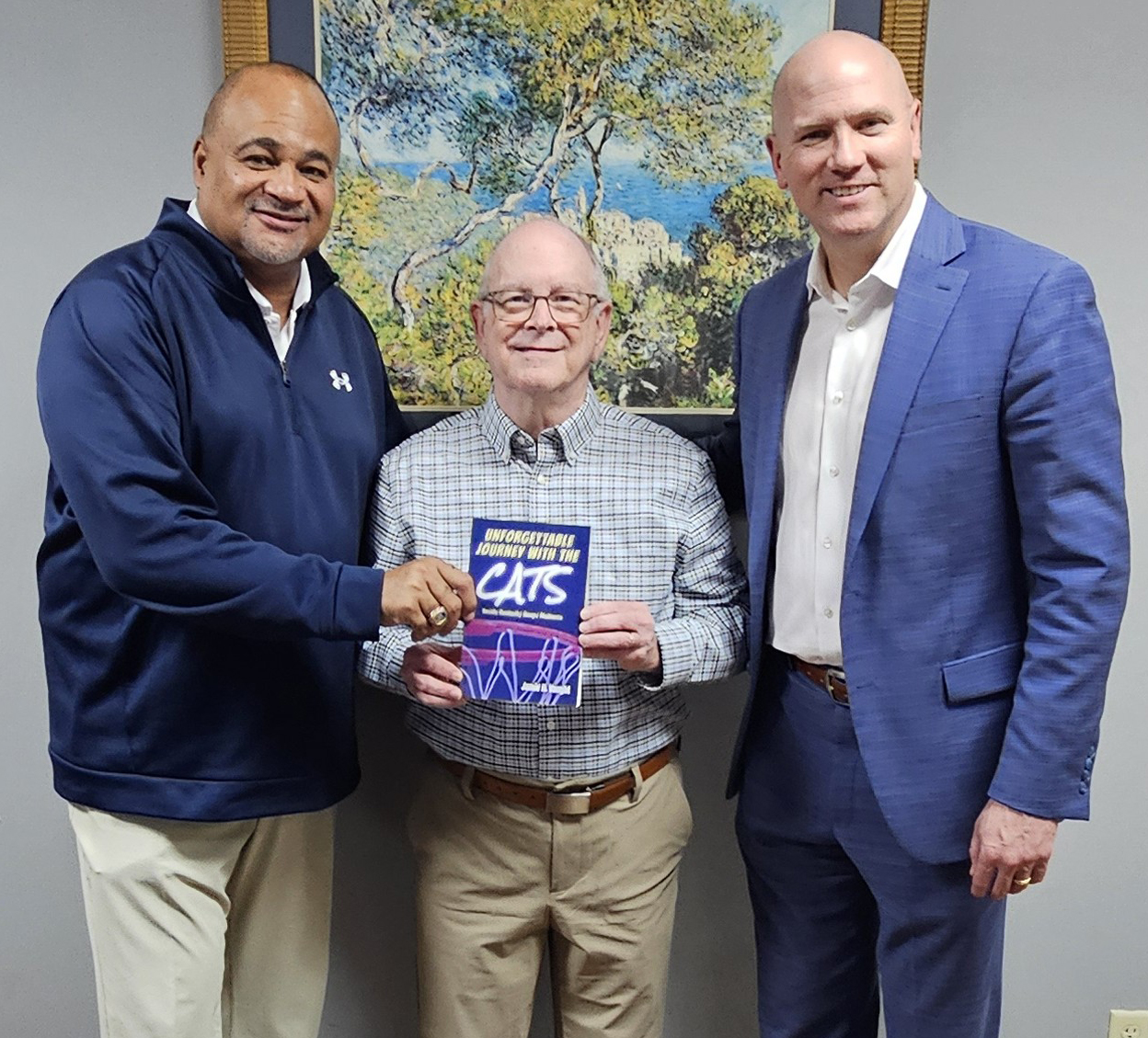 Vaught plans stop at library to sign his latest book on UK hoops