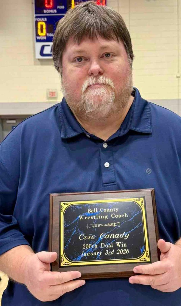 Bell’s Canady honored for 200th coaching victory in wrestling